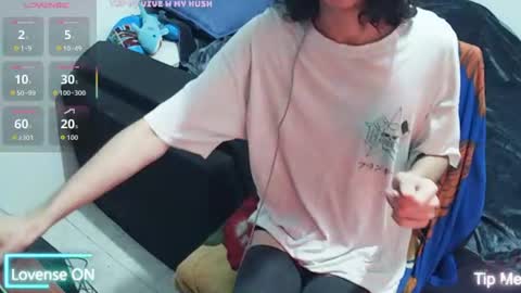 hxxyro1 online show from August 1, 2:50 am