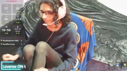 hxxyro1 online show from August 2, 3:46 am