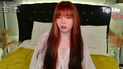 Call me Hyuna online show from August 4, 4:42 am