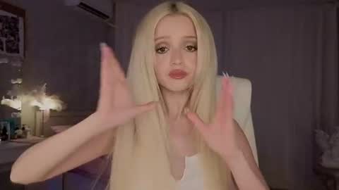Joselle online show from July 13, 11:43 pm