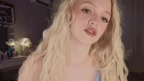 Joselle online show from July 25, 12:14 am