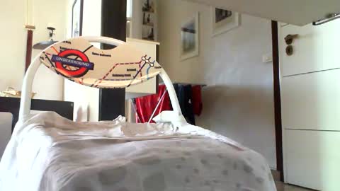i_am_curious_ online show from June 5, 4:56 pm