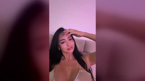 Bella Sofia online show from August 12, 2:58 am