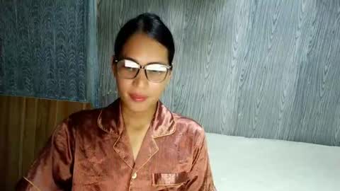 i_love_sabrina1111 online show from August 8, 1:22 pm