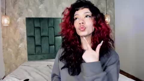 iam_andre__ online show from August 13, 6:27 am