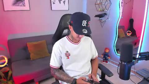Light online show from July 17, 10:32 pm
