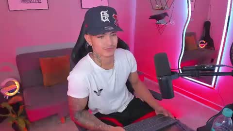 Light online show from July 23, 2:36 am