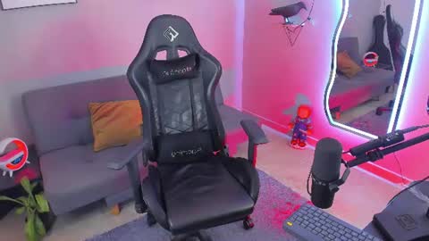 Light online show from July 31, 3:02 am