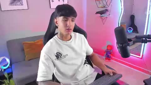 Light online show from August 1, 1:22 am
