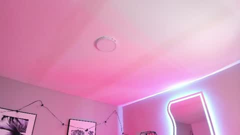 Light online show from August 8, 3:17 am