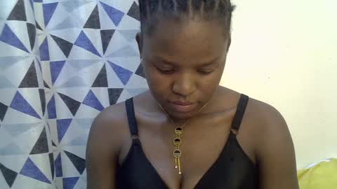 iam_nisa online show from August 9, 7:15 pm