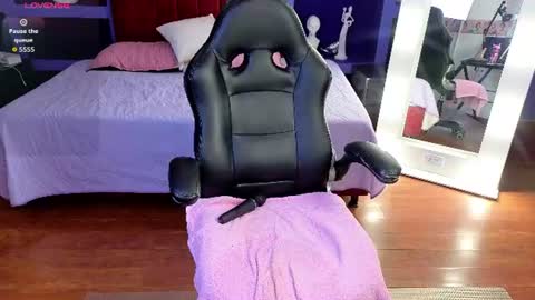 Sammy online show from August 15, 4:44 pm