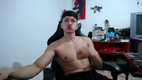 iam_yourbabyprincess_xd online show from July 29, 5:03 am