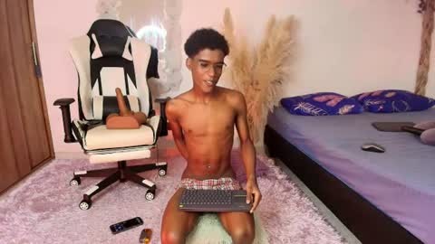 iamandrey_ online show from July 28, 3:12 am