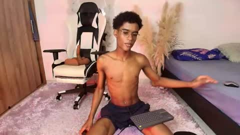 iamandrey_ online show from August 6, 6:29 pm