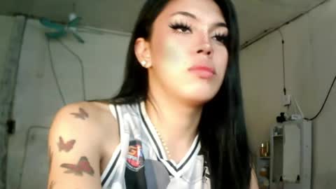 iamcristel online show from August 8, 9:15 pm