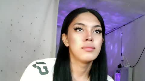 iamcristel online show from August 13, 8:56 pm
