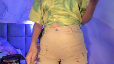 Nayu online show from August 30, 8:53 pm