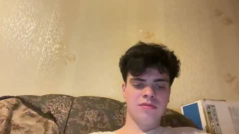 ian_1879871 online show from March 5, 5:42 pm