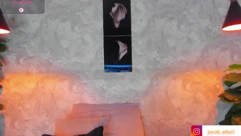 ian_jacob online show from April 12, 12:22 am
