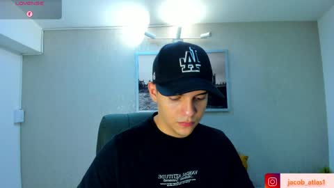 ian_jacob online show from April 21, 3:01 am