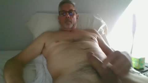 icanhelpu43 online show from May 20, 2:56 am