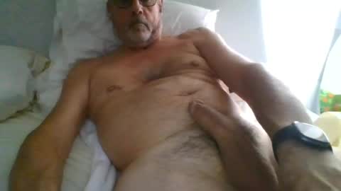 icanhelpu43 online show from August 30, 2:44 am