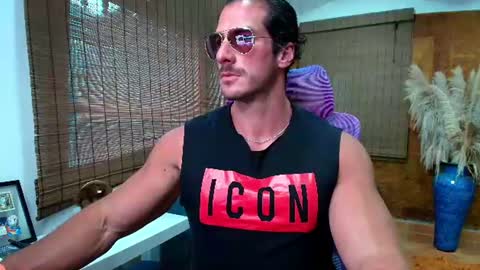 Icarus secret online show from August 14, 10:35 pm