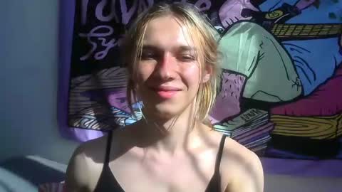 Jade online show from August 4, 12:24 pm