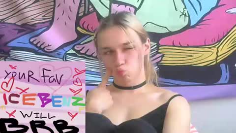 Jade online show from August 7, 10:37 am
