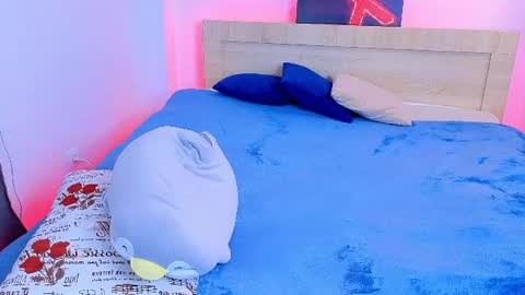 Ice online show from August 12, 4:53 pm