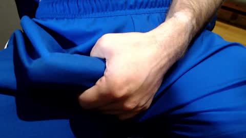 icky_thumps online show from May 14, 4:23 am