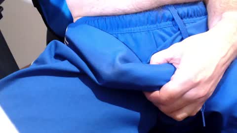 icky_thumps online show from June 14, 1:35 am