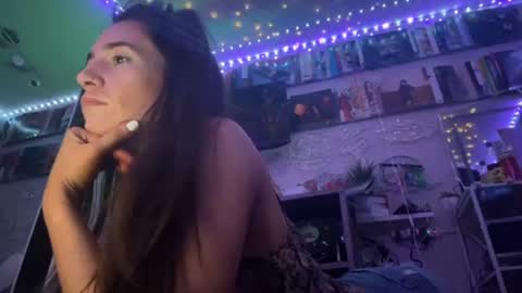 icyspice online show from July 25, 10:08 am