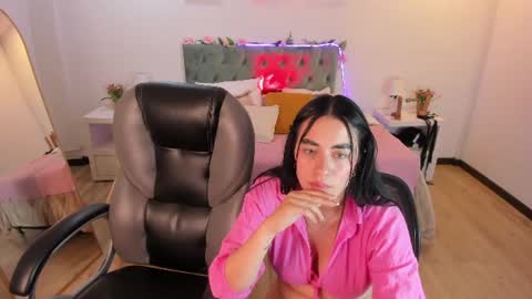 icysweetcam online show from August 2, 6:31 am