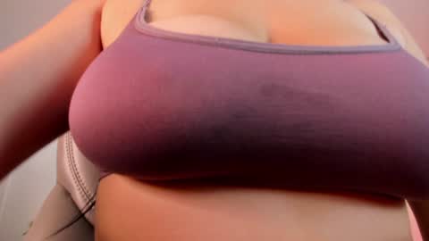 icysweetcam online show from August 14, 12:42 pm