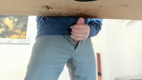 idfunguy2023 online show from March 30, 11:56 pm