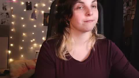 Saya online show from June 21, 10:32 pm
