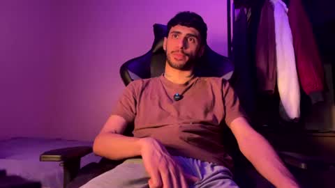 Endriw online show from August 14, 9:51 pm