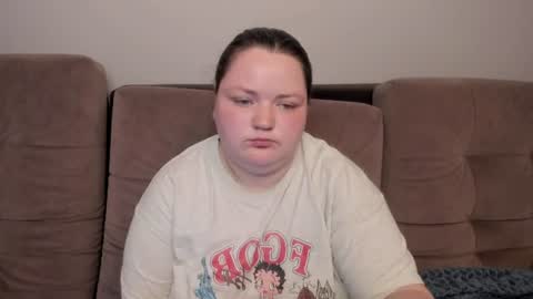 Alice and Alex online show from July 31, 1:23 am