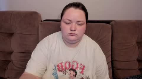 Alice and Alex online show from July 31, 3:57 am