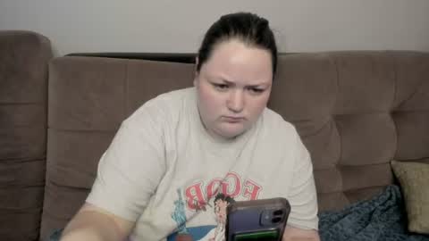 Alice and Alex online show from August 2, 4:08 am
