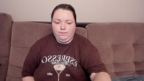 Alice and Alex online show from August 4, 1:02 am