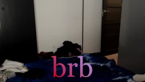 iiiiiiis online show from August 4, 12:18 am
