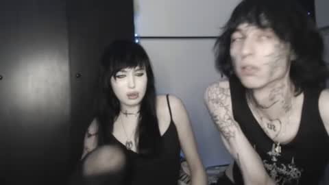 iiiiiiis online show from August 13, 11:19 pm