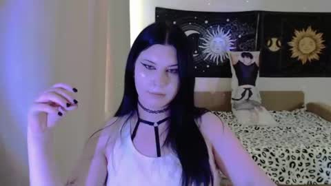 Vella online show from August 1, 3:40 pm