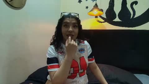 iivy_moon online show from August 10, 1:23 pm