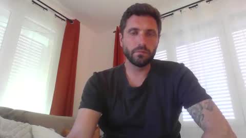 illela1387 online show from April 9, 12:35 pm