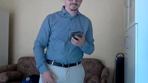 ilovecuteguy79 online show from June 4, 5:44 am