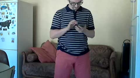ilovecuteguy79 online show from June 15, 5:16 am